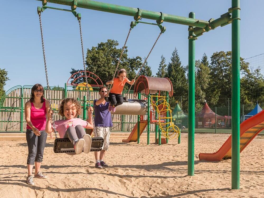 Campsite Castel Camping Les Ormes, Domaine & Resort DOL DE BRETAGNE Brittany 14